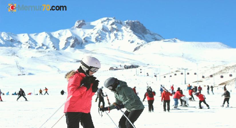 Kayakseverler sömestrde Erciyes’i tercih etti