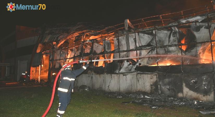 Mersin’de narenciye fabrikasında yangın