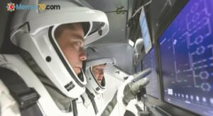 SpaceX aracı ile uzaya fırlatılan astronotlar ‘uzayda kalma’ rekoru kırdı
