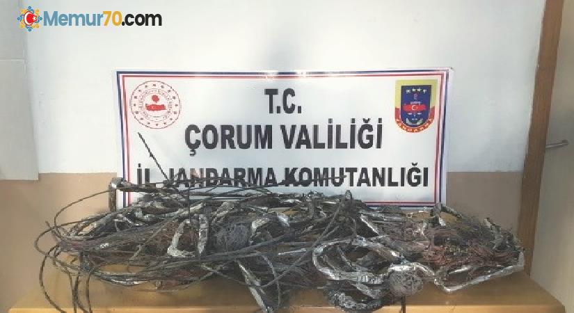 Çorum’da kablo hırsızları suçüstü yakalandı