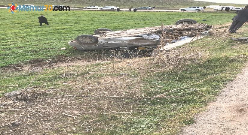 Diyarbakır’da iki araç kafa kafaya çarpıştı: 2 ağır yaralı