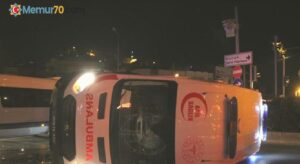 Kavşakta meydana gelen kazada ambulans yan yattı: 1 yaralı