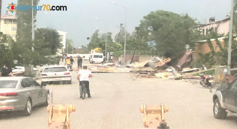 Iğdır’da fırtına ev ve iş yerlerinin çatılarını uçurdu