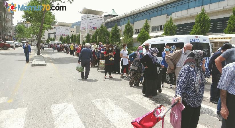 Isparta’da vatandaşlar kentte kurulan 7 pazara HES kodu ve kimlik sorgulamasıyla alındı