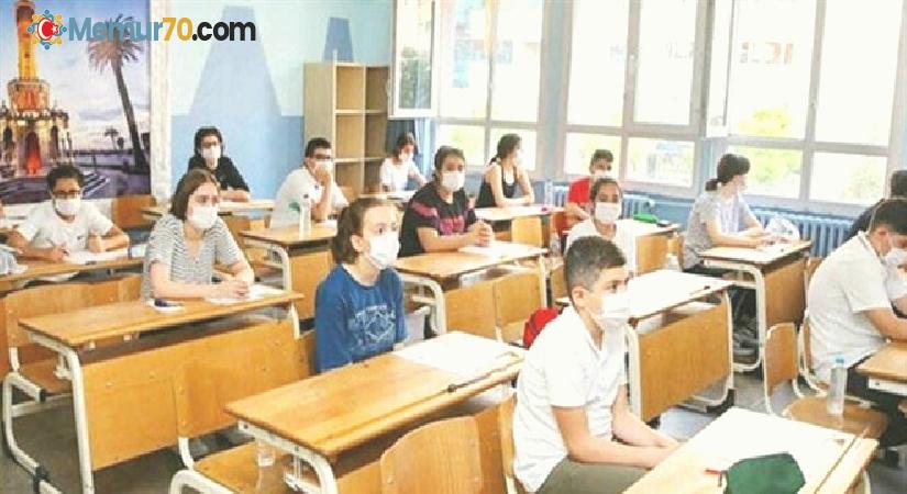 Okul vakayı artırmaz: Çocuklar daha az bulaştırıyor