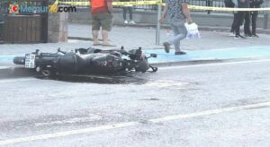 Önce kaldırıma ardından yayaya çarpan motosikletin sürücüsü hayatını kaybetti