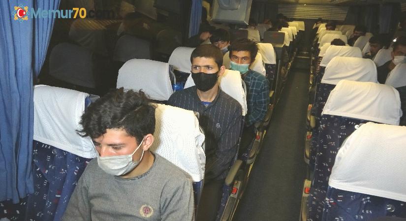 Samsun’da yolcu otobüsünde 25 kaçak göçmen ele geçti