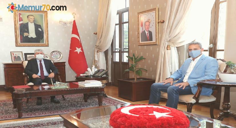 Hadi: “Savaştan kaçan sivilleri misafir kabul eden tek ülke Türkiye’dir”