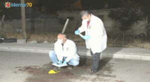 Düğün salonu önünde bıçaklı saldırı: 2 yaralı
