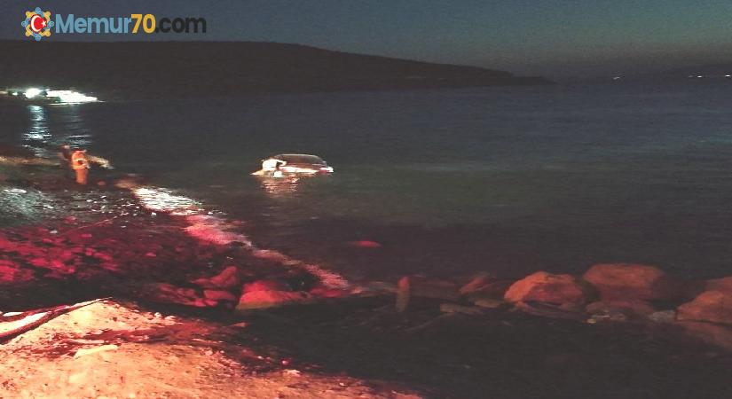 İzmir’de otomobil denize yuvarlandı: 1 yaralı