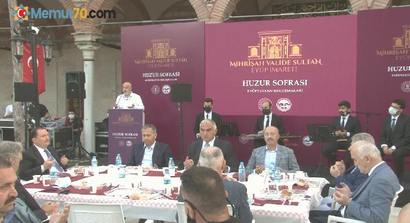 Mihrişah Valide Sultan Eyüp İmareti’nde ‘Huzur Sofrası’ kuruldu