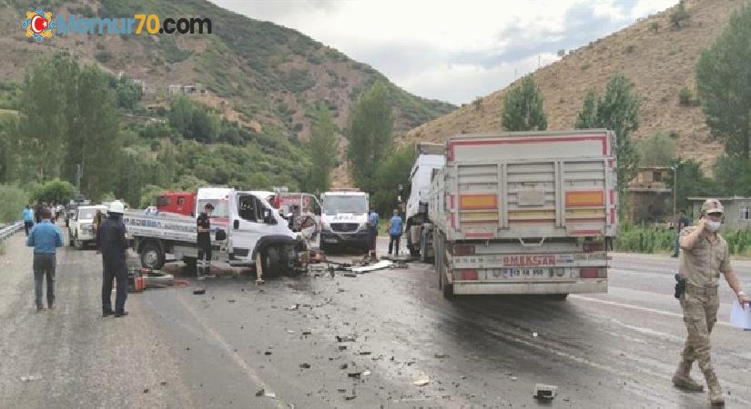 Bitlis’te feci trafik kazası: 2 ölü, 3 yaralı