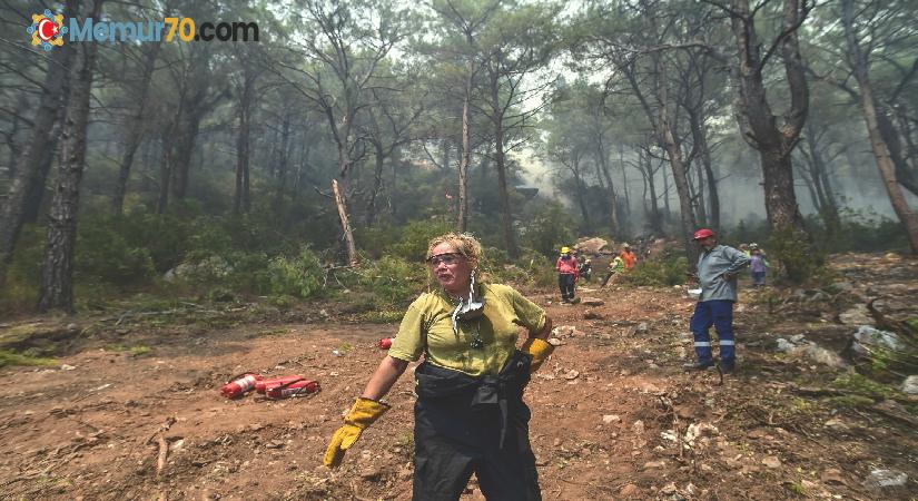 Marmaris’te tahliye edilen bölgelerde söndürme çalışması devam ediyor