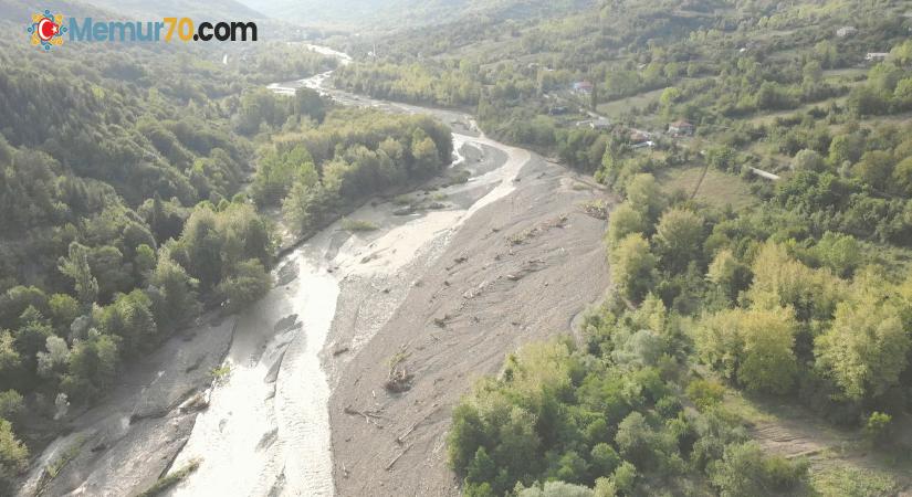 Sele kapılan 84 yaşındaki Arife Ünal’ı arama çalışmaları sürüyor