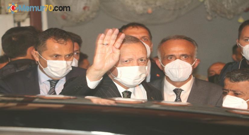 Cumhurbaşkanı Erdoğan, AK Parti Güneysu İlçe Başkanlığını ziyaret etti