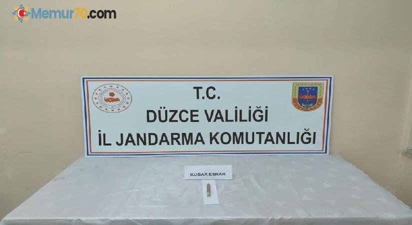 Yol uygulamasında durdurulan araçlardan uyuşturucu çıktı