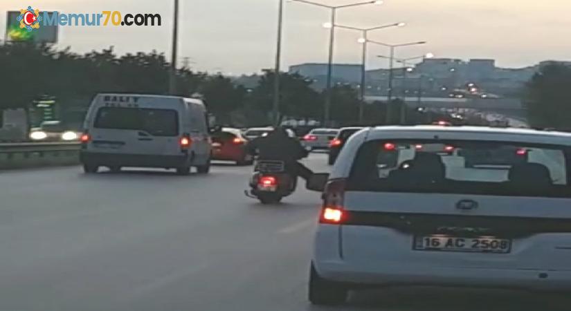Bursa’da iki motosikletinin ilginç anları kameralara yansıdı