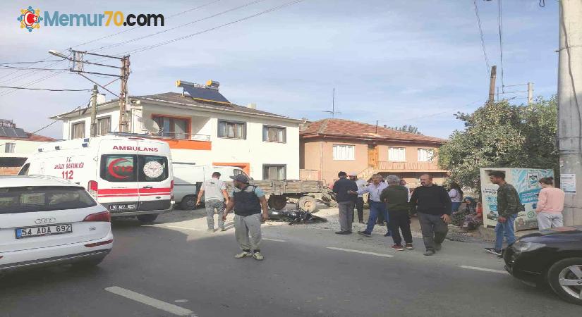 Bursa’da traktör ile motosiklet çarpıştı: 1 ağır yaralı