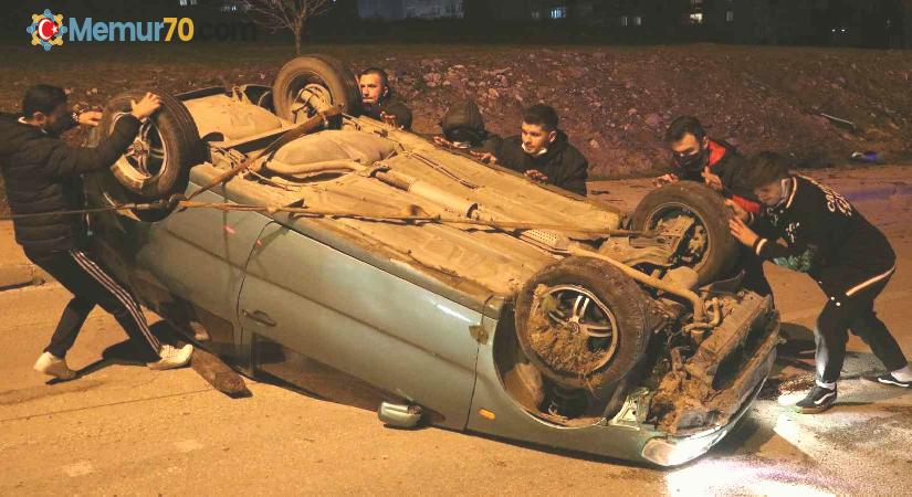 Edirne’de kaza yapan otomobil yolun ortasında ters döndü: 2 yaralı