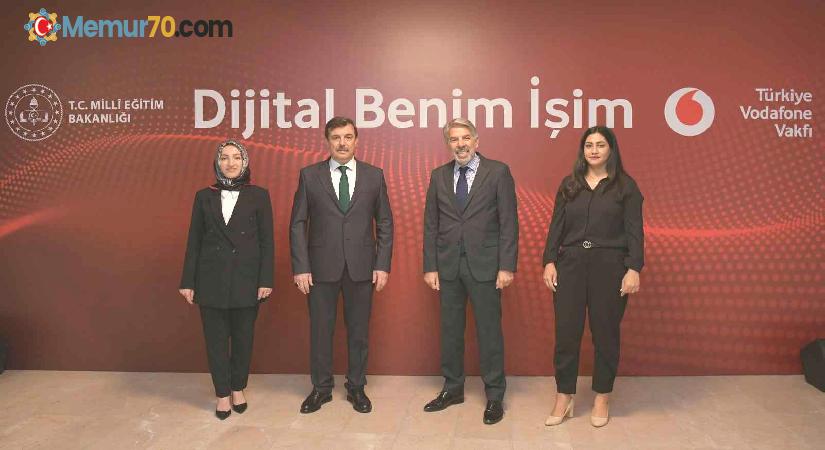 “Dijital Benim İşim” projesi 1 yılda 5 milyon TL’lik sosyal değer oluşturdu