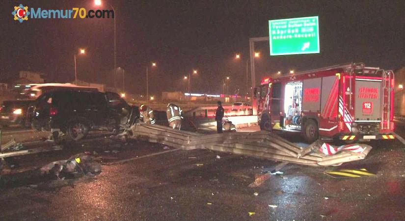 TEM otoyolunda lüks cip bariyerlere ok gibi saplandı: 2 yaralı