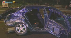 Maltepe’de kontrolünü kaybeden otomobil park halindeki minibüse çarptı: 3 yaralı