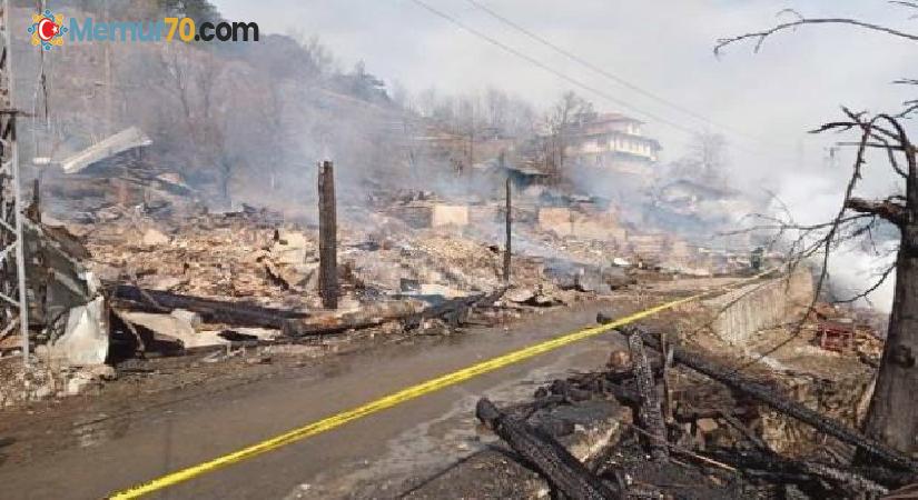 Kastamonu’da 7 ev, 7 ahır yandı