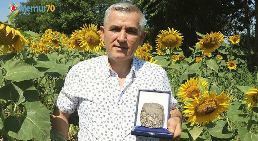 Türk bilim insanı, ayçiçeği üzerine çalışmalarıyla ‘Pustovoit Ödülü’ne layık görüldü