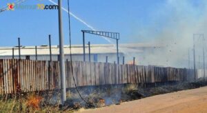 Manisa’da mukavva fabrikasında yangın