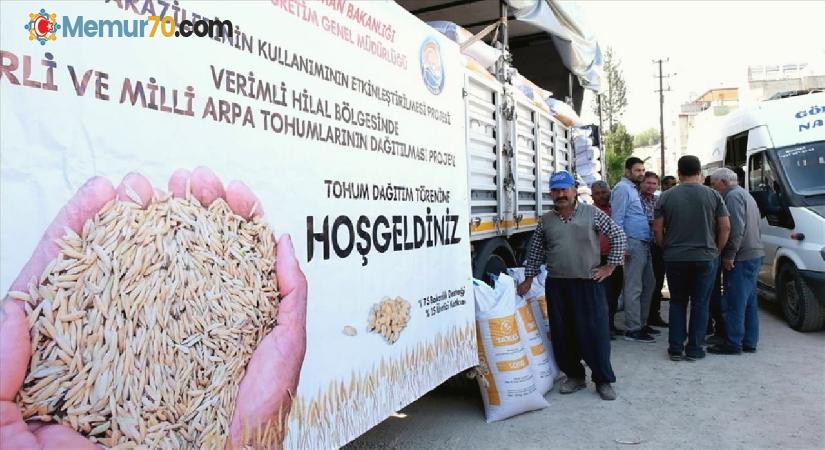 Mersin’de çiftçilere 43 ton yerli ve milli arpa tohumu dağıtımına başlandı