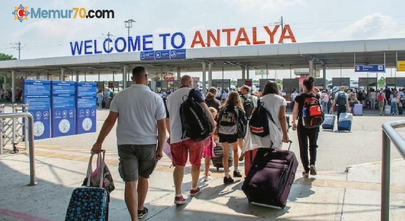 Antalya’da Rus turist sayısı 3 milyona ulaştı