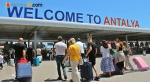 Antalya’da tüm zamanların yolcu rekoru kırıldı