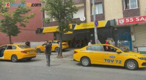 İstanbul’da taksiciler zamlı tarife için taksimetre kuyruğunda