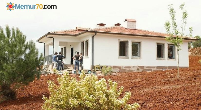 Depremden etkilenen Türkoğlu’nda köy tipi afet konutları teslimata hazır