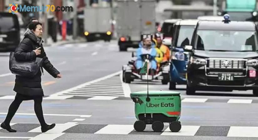 Tokyo’da robot kuryeler yemek dağıtacak