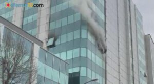 Zeytinburnu’nda iş merkezinde yangın: 1 yaralı
