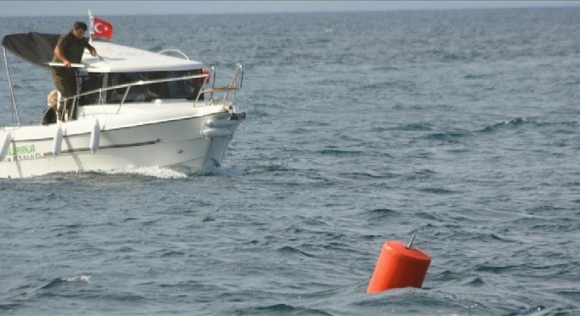 Ayvalık’ta “denizin akciğerleri”nin korunmasına tekne bağlama şamandırasıyla destek!