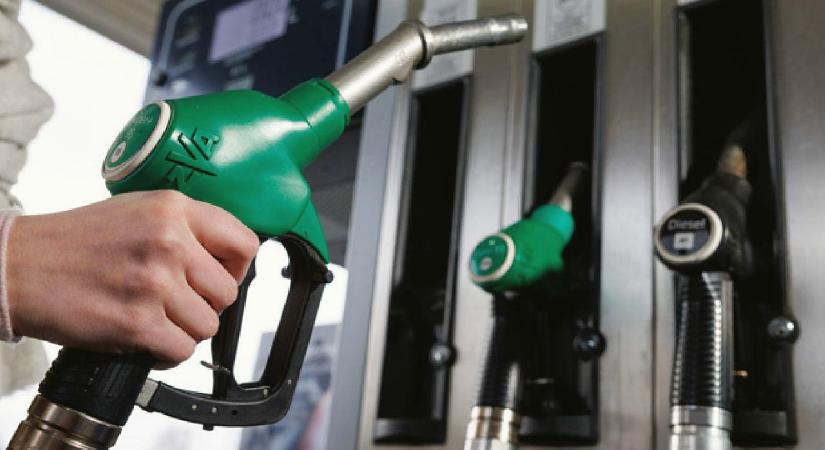 Benzine zam geliyor