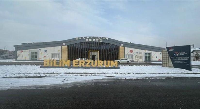 Erzurum’da “Kış Bilim Festivali” teknoloji atölye etkinlikleriyle başladı