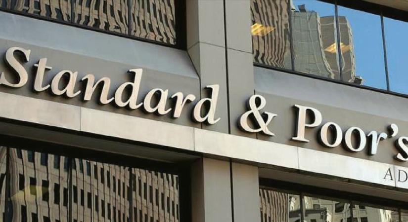 S&P, Fransa’nın kredi notu görünümünü negatife çevirdi