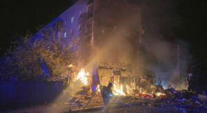 Rus ordusu Kiev’i bombaladı