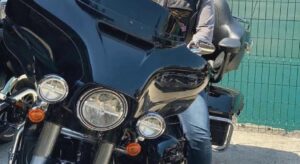 Yeni aldığı motosikletiyle bariyerlere çarptığı kazada öldü