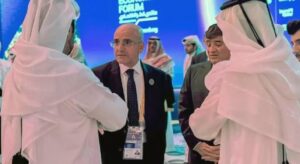 Bakan Şimşek, Doha’da Türkiye’deki yatırım fırsatlarını anlattı
