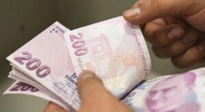 Emekli bayram ikramiyesi ödemeleri bugün başlıyor