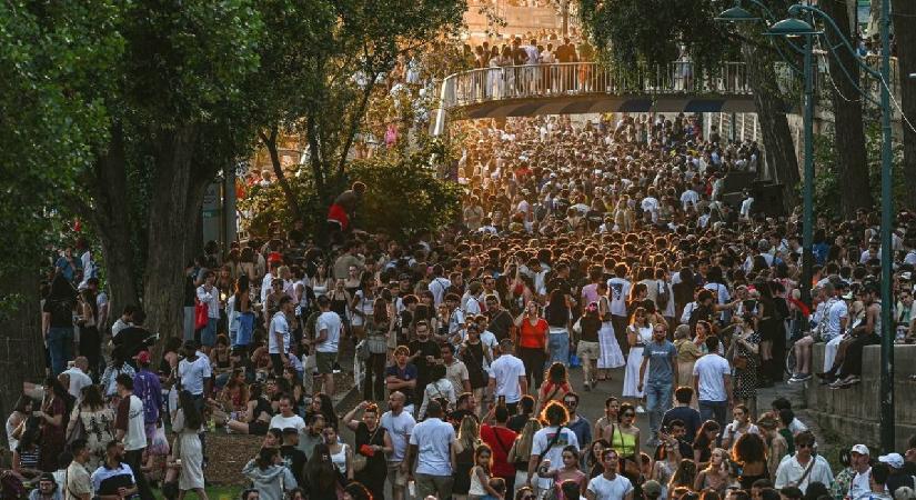 145 kadına şırıngalı saldırı: 12 gözaltı