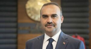 Bakan Kacır, Armelsan firmasını ziyaret etti