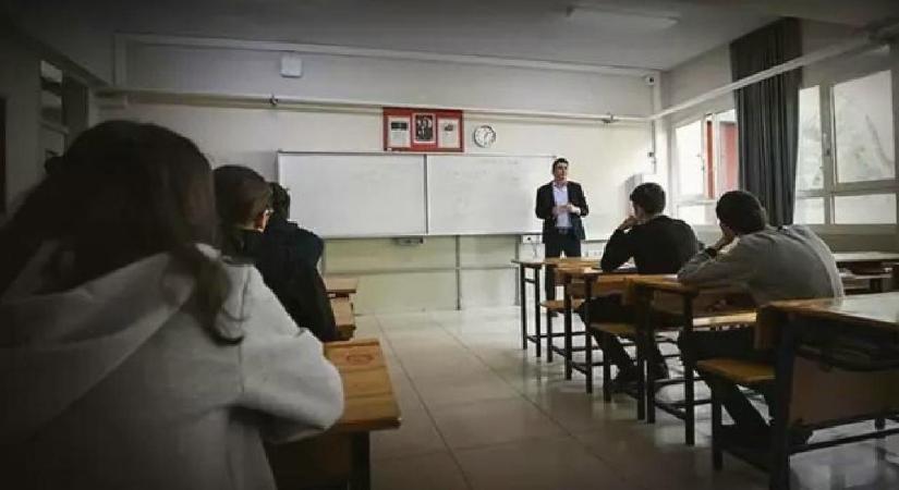 Öğretmenlerin iller arası isteğe bağlı yer değiştirme sonuçları yayımlandı