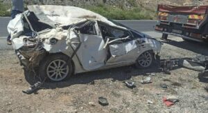 Takla atan otomobilden fırladı: 1 ölü, 1 ağır yaralı