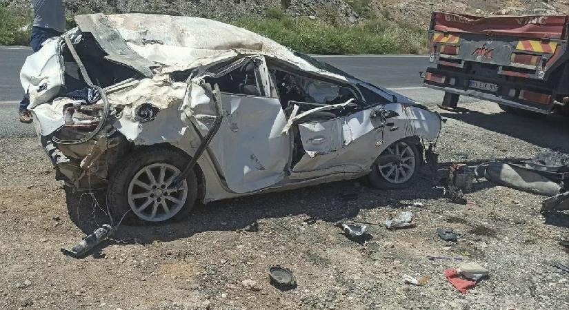 Takla atan otomobilden fırladı: 1 ölü, 1 ağır yaralı