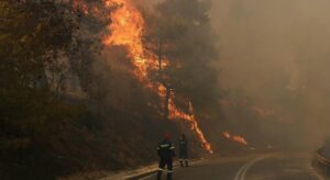 Yunanistan’da yangın çıkardığı belirlenen bir kişi gözaltına alındı